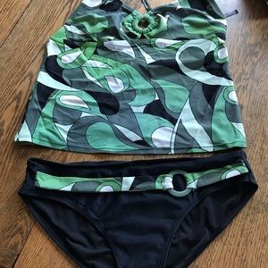 Tankini top and bottoms